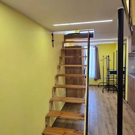 Tranquility Lodge, Next To Paradise And Metro Station Апартаменты *