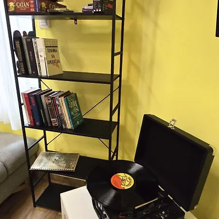 Lägenhet Tranquility Lodge, Next To Paradise And Metro Station